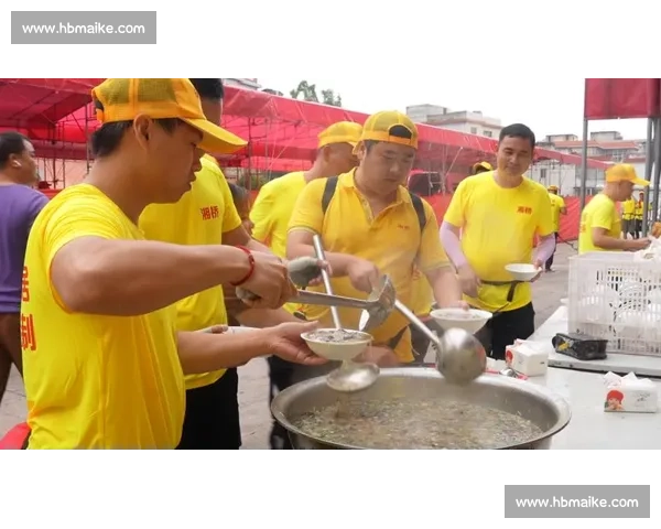 龙舟比赛与龙舟饭的传统渊源：为什么吃龙舟饭成了必不可少的习俗